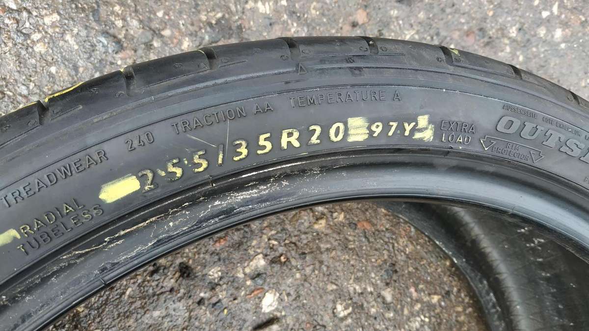 Dunlop, summer 255/35 R20