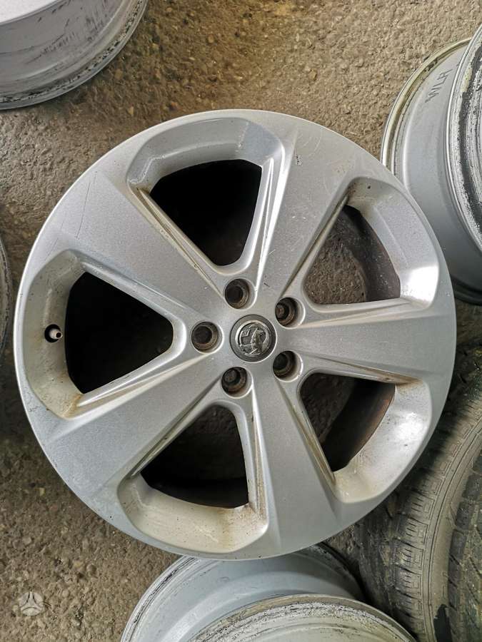 Opel, lengvojo lydinio, R18