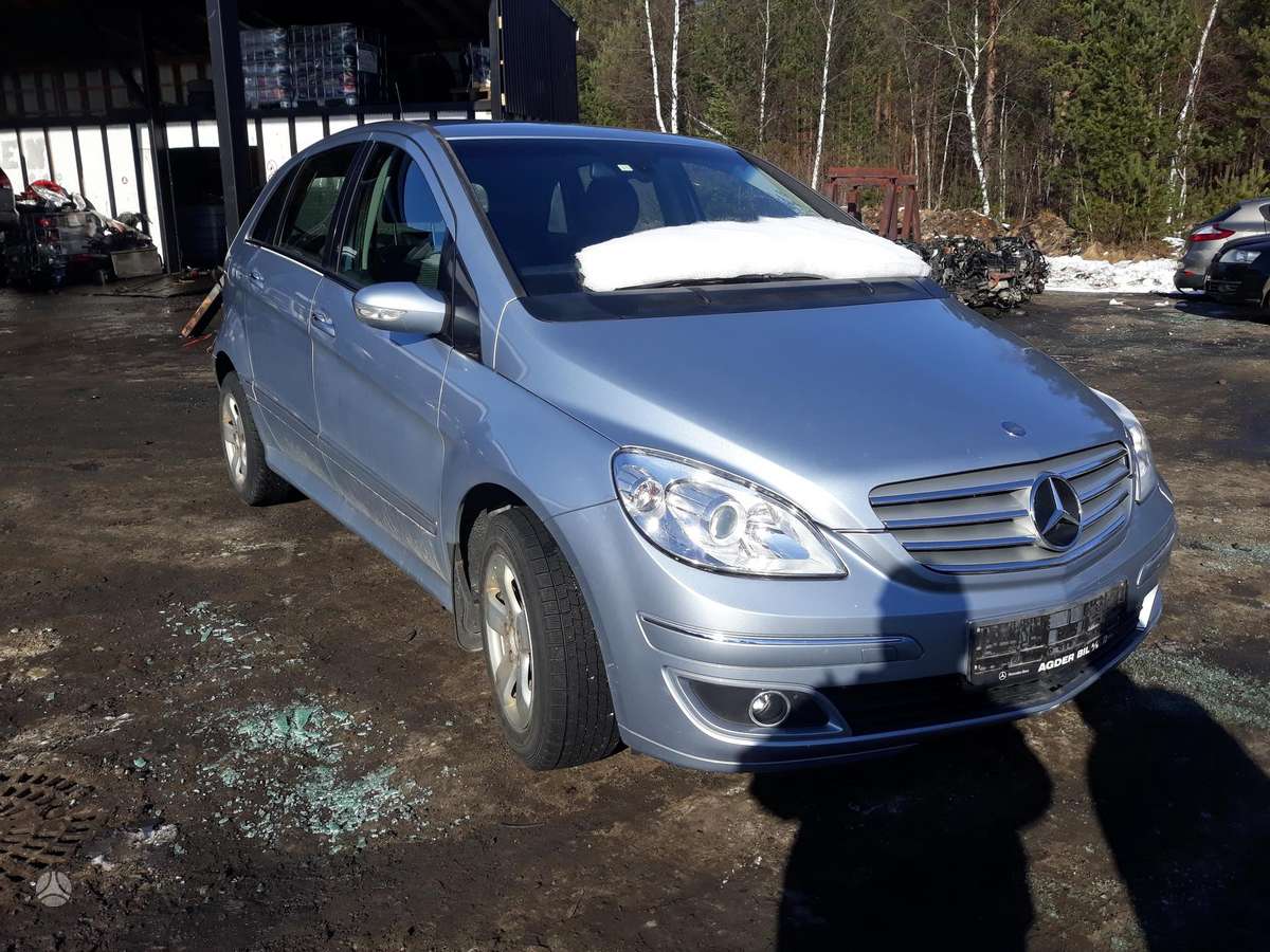 Mercedes-Benz B170