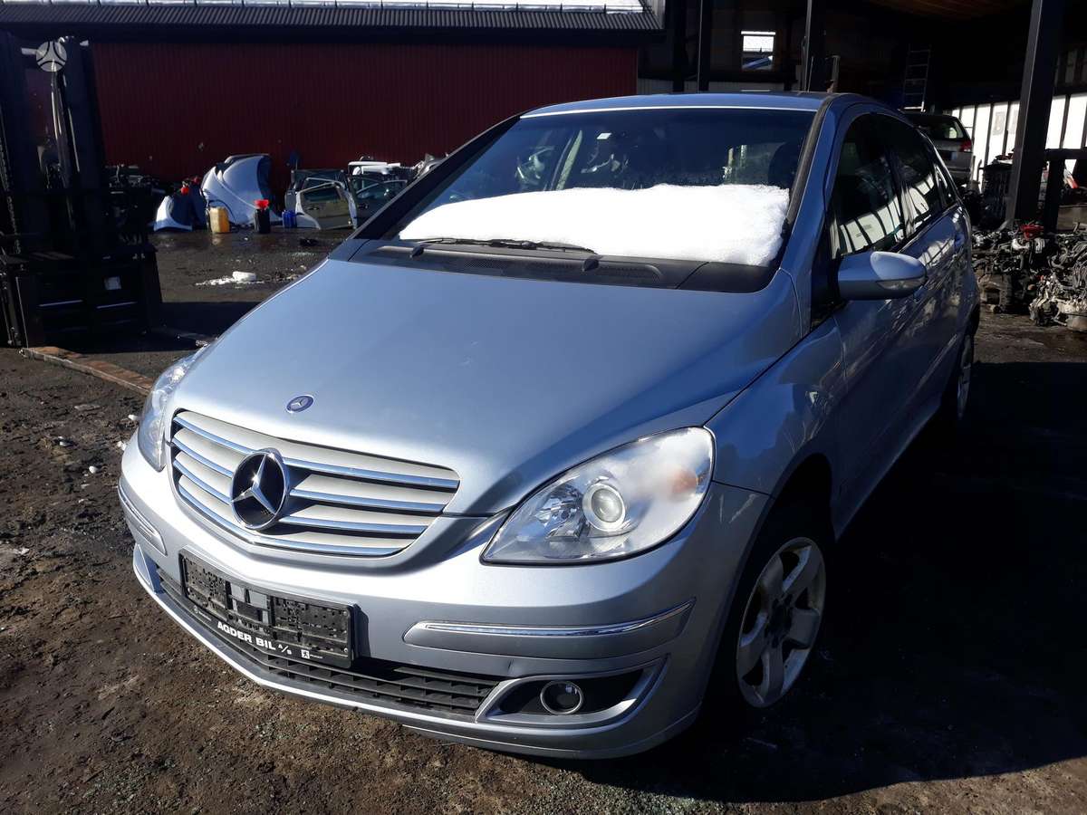 Mercedes-Benz B170
