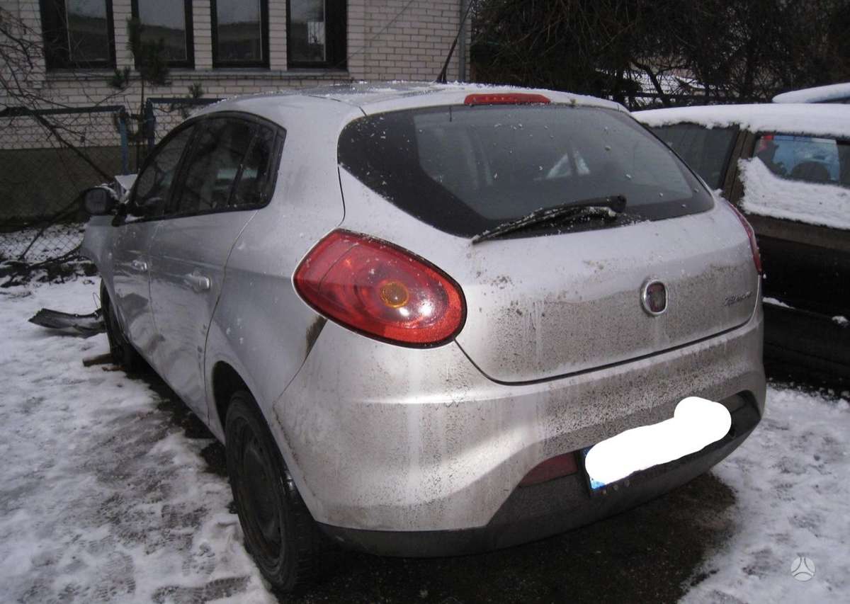 Fiat Bravo dalimis