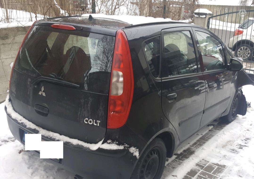 Mitsubishi Colt dalimis