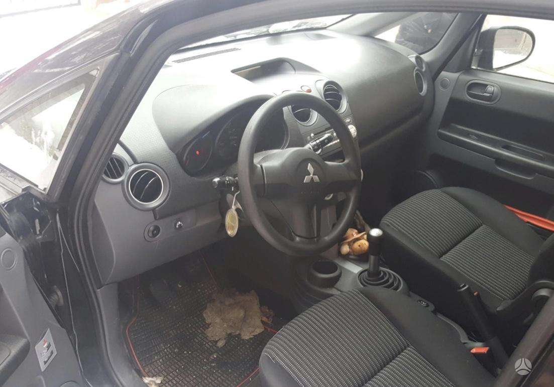 Mitsubishi Colt по частям