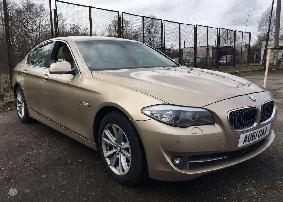 BMW 520 dalimis