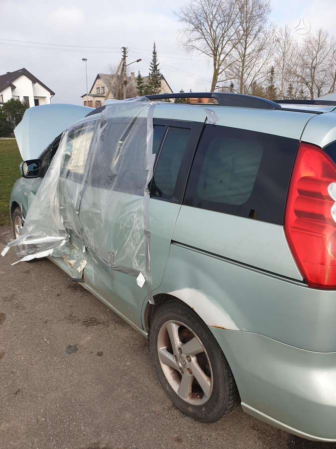 Mazda 5