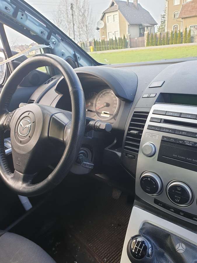 Mazda 5