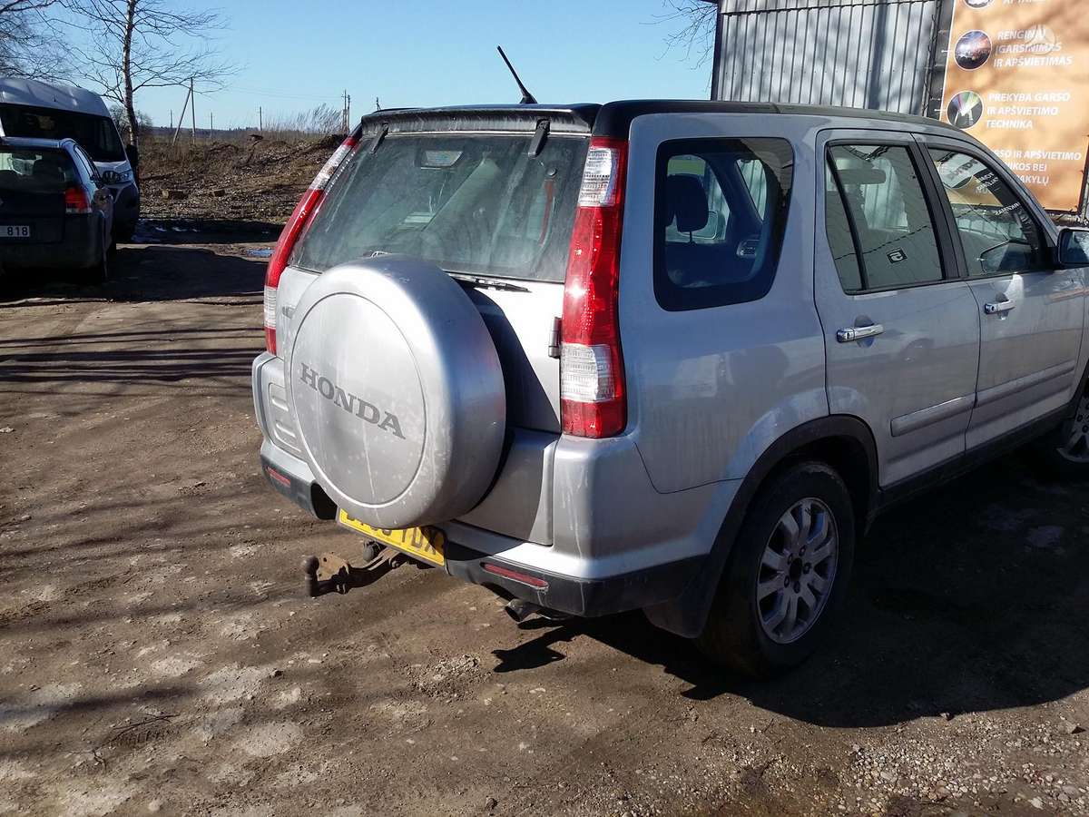 Honda CR-V dalimis. Anglas dalimis