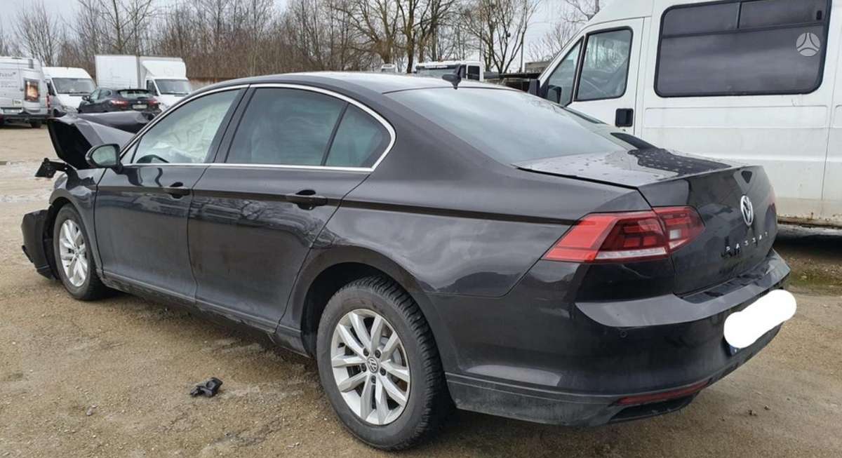 Volkswagen Passat for parts