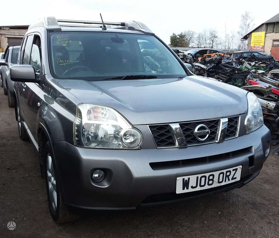 Nissan X-Trail for parts