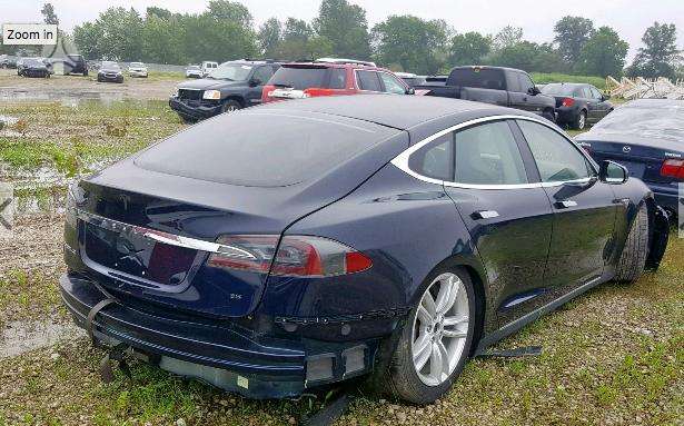 Tesla Model S по частям