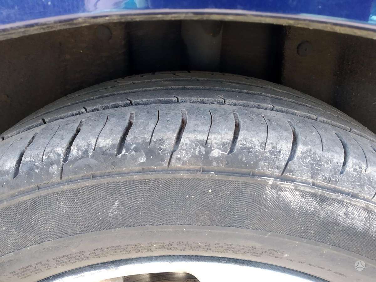 Mazda 5 dalimis. Dirbame nuo 9h iki 18h