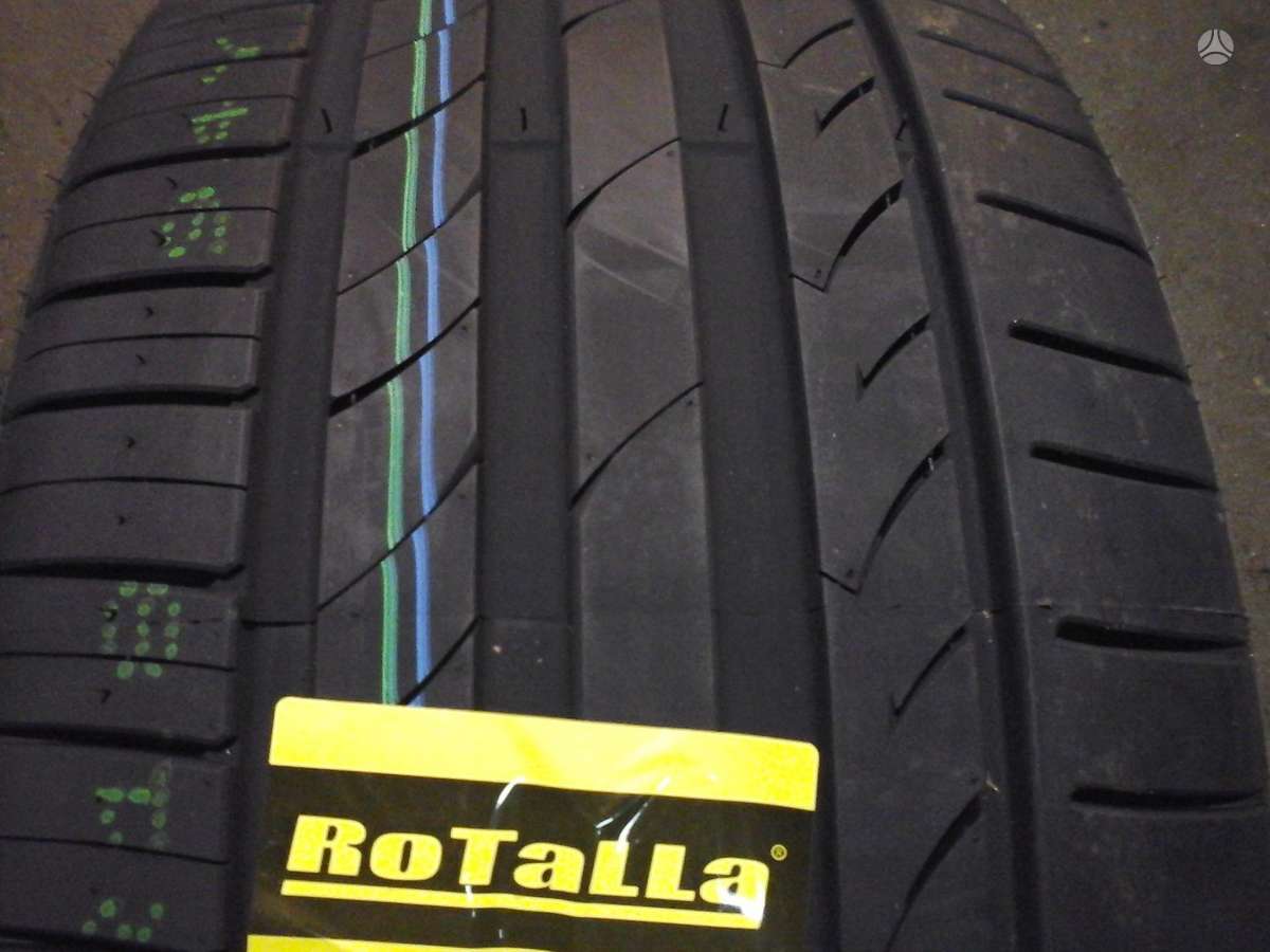 Pirelli, vasaras 255/35 R18