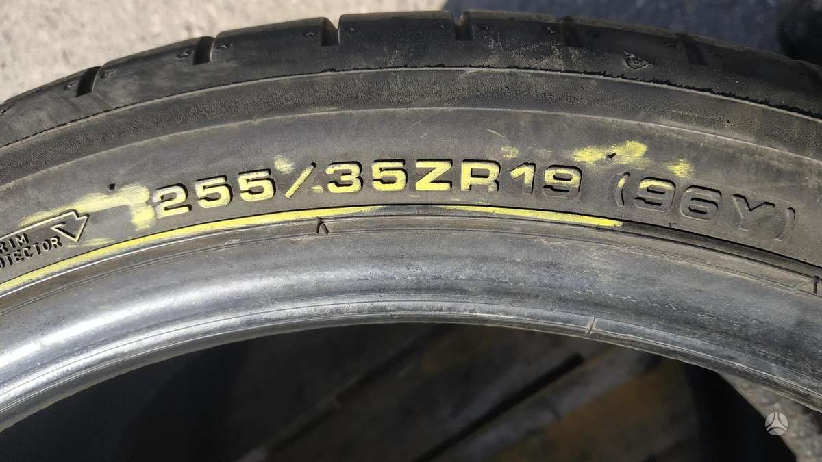 Dunlop, summer 255/35 R19