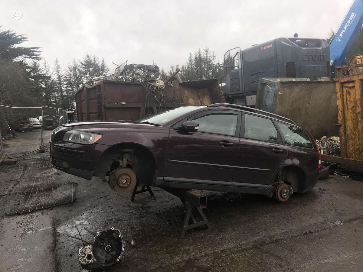 Volvo V50