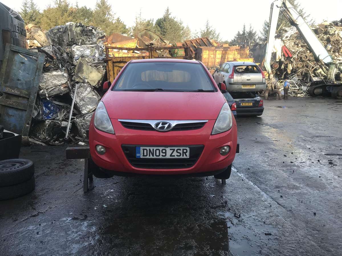 Hyundai i20 for parts