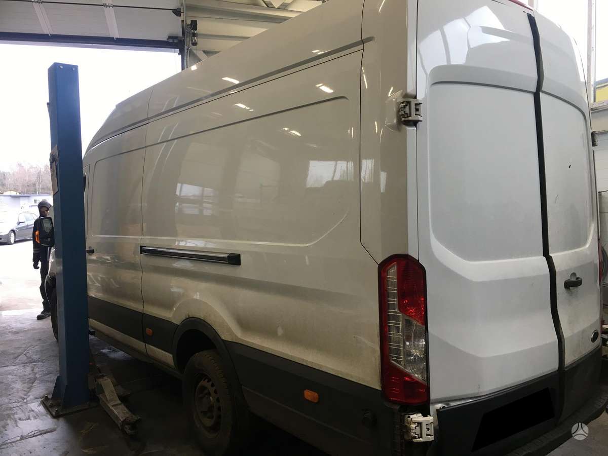 Ford Transit, cargo vans