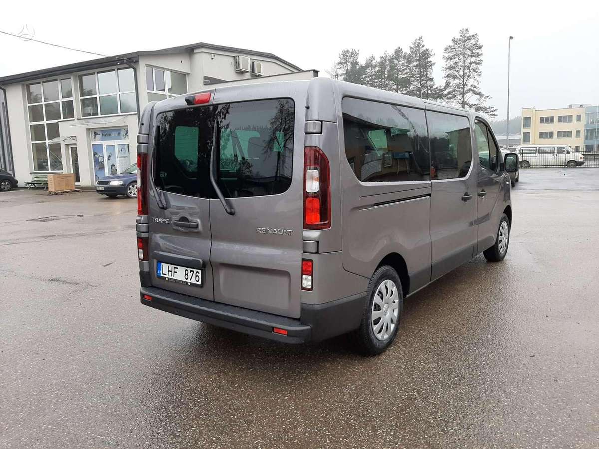 Renault Trafic, pasažieru mikroautobuss