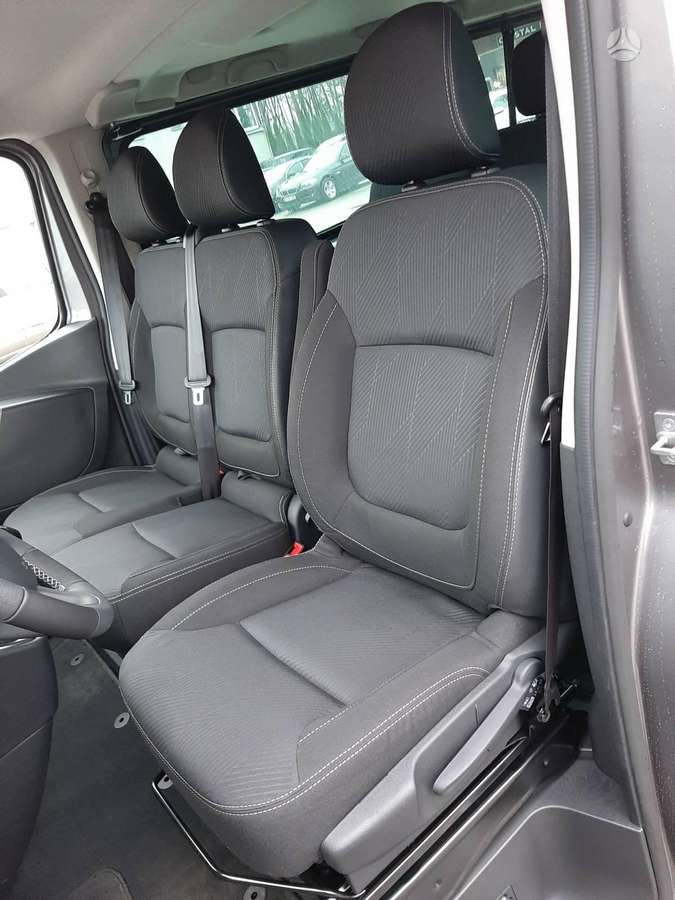 Renault Trafic, passenger minibus