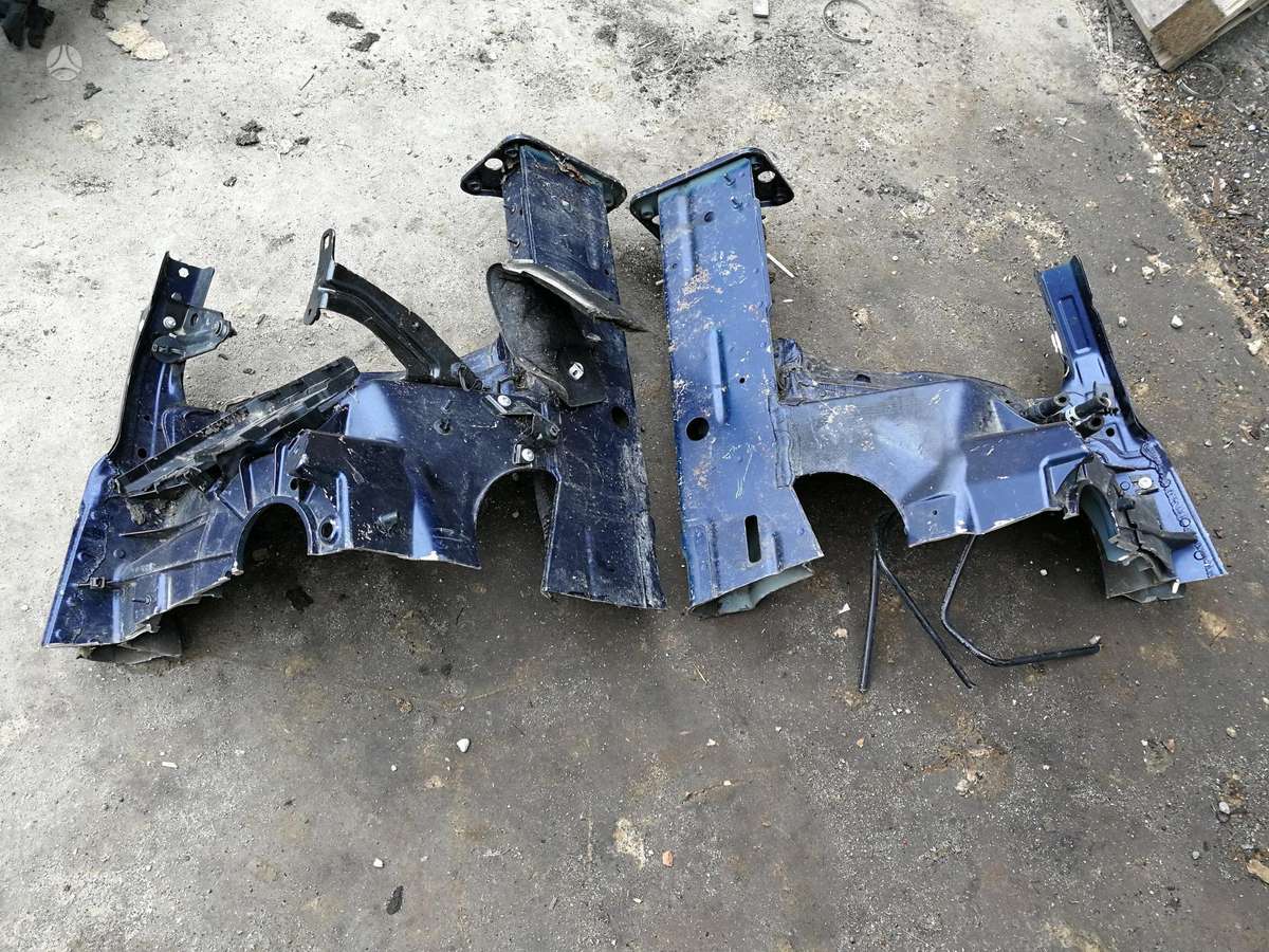 Audi Q5 frame rails (fornt, rear)