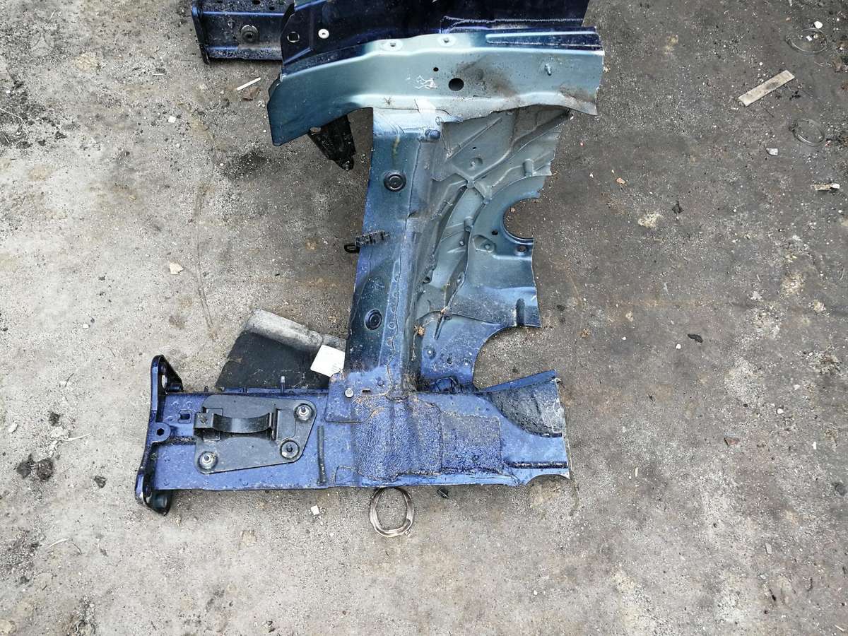 Audi Q5 frame rails (fornt, rear)