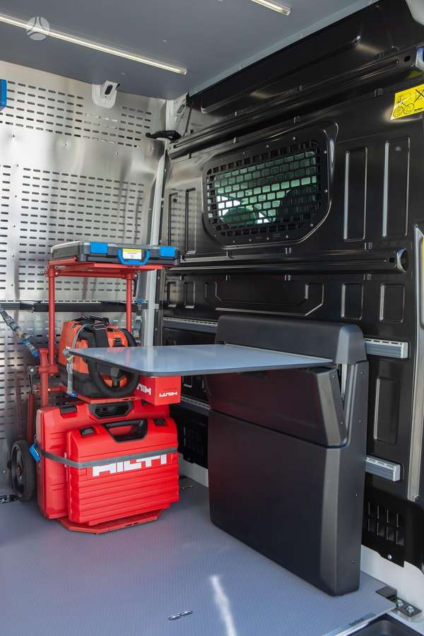 Peugeot Boxer, preču