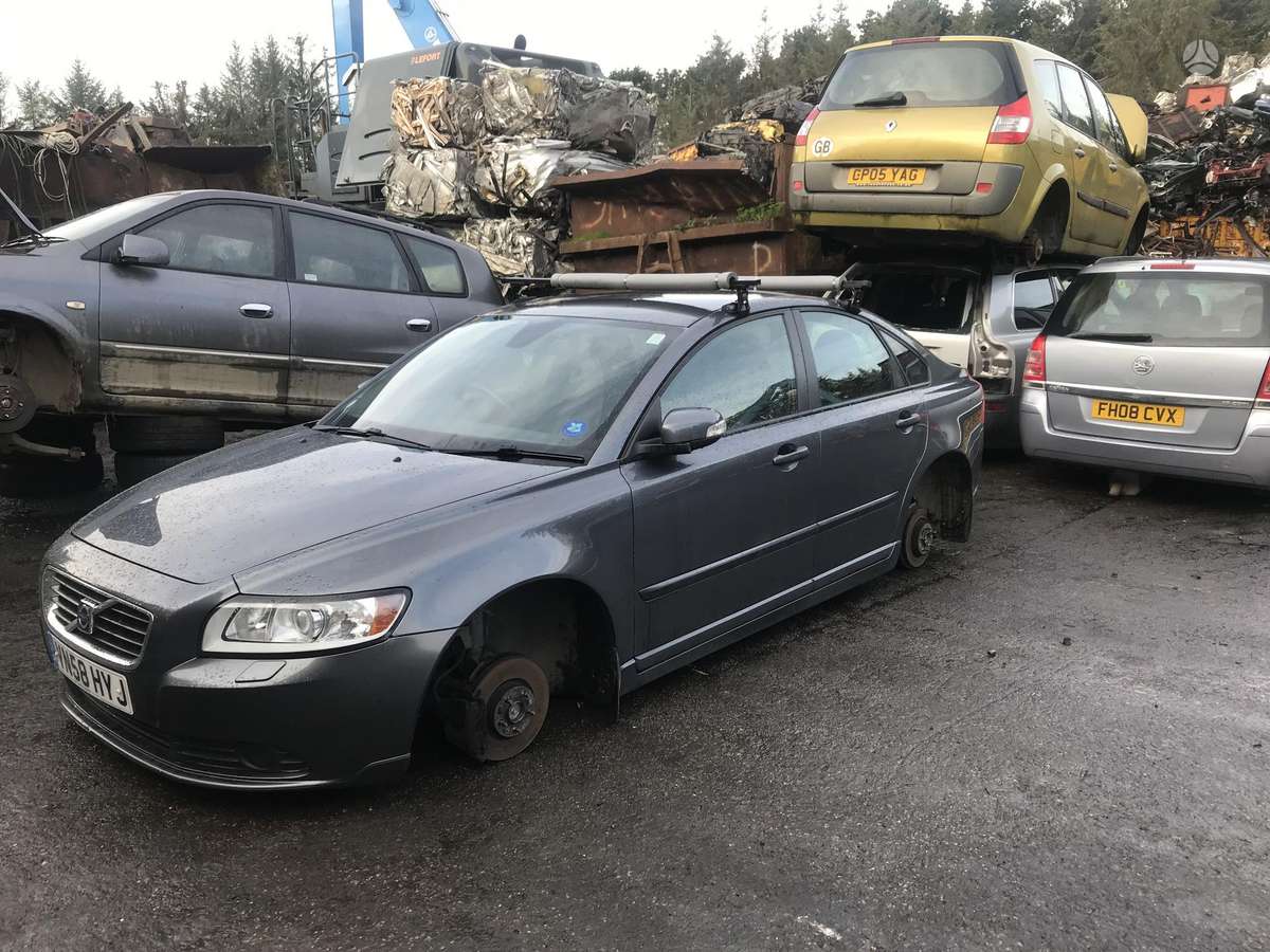 Volvo S40