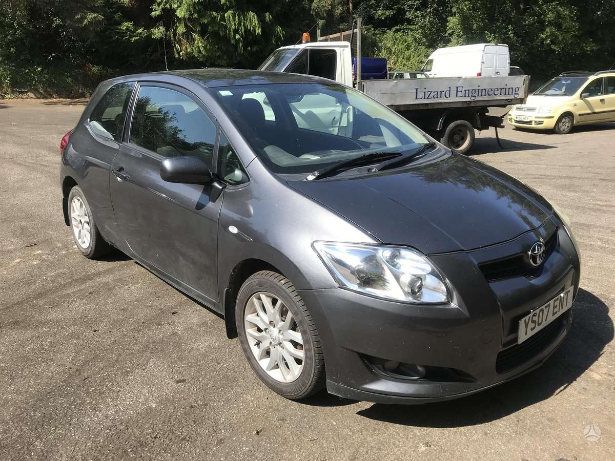 Toyota Auris