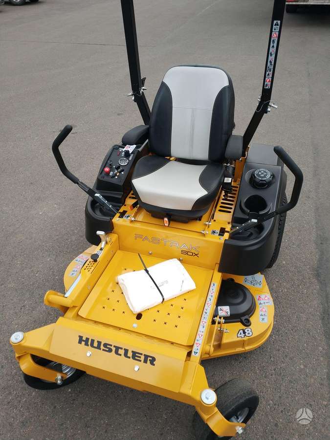HUSTLER FasTrak SDX 48'' RD, sodo traktoriai