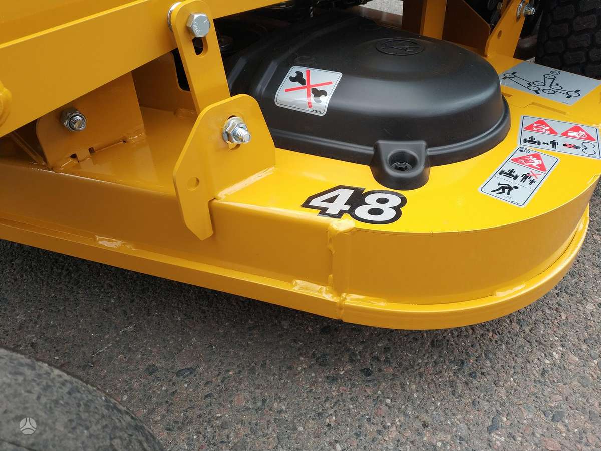 HUSTLER FasTrak SDX 48'' RD, sodo traktoriai