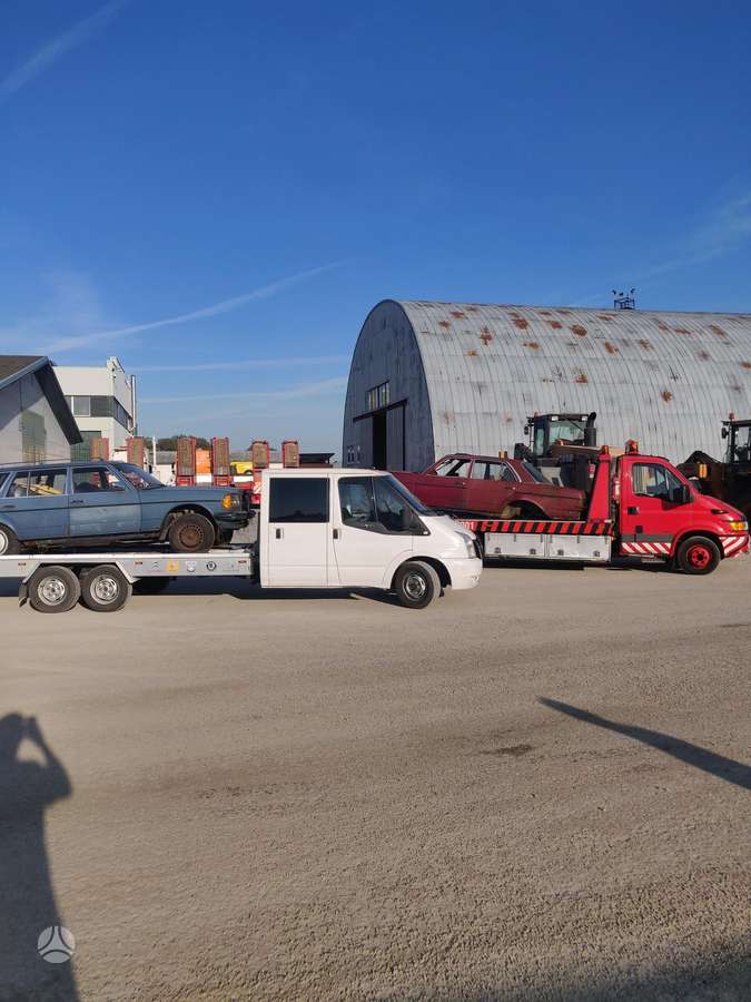 Technine pagalba kelyje. Traliukas Kaune