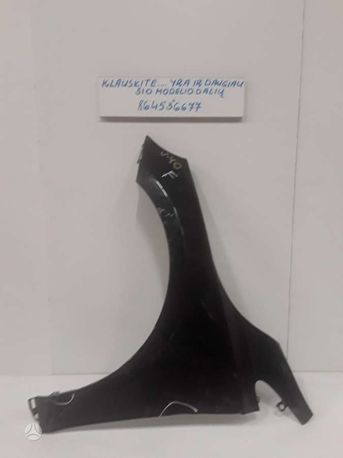 Volvo V40 Cross Country dalimis