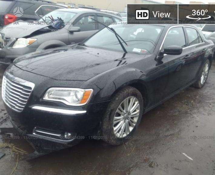 Chrysler 300C dalimis