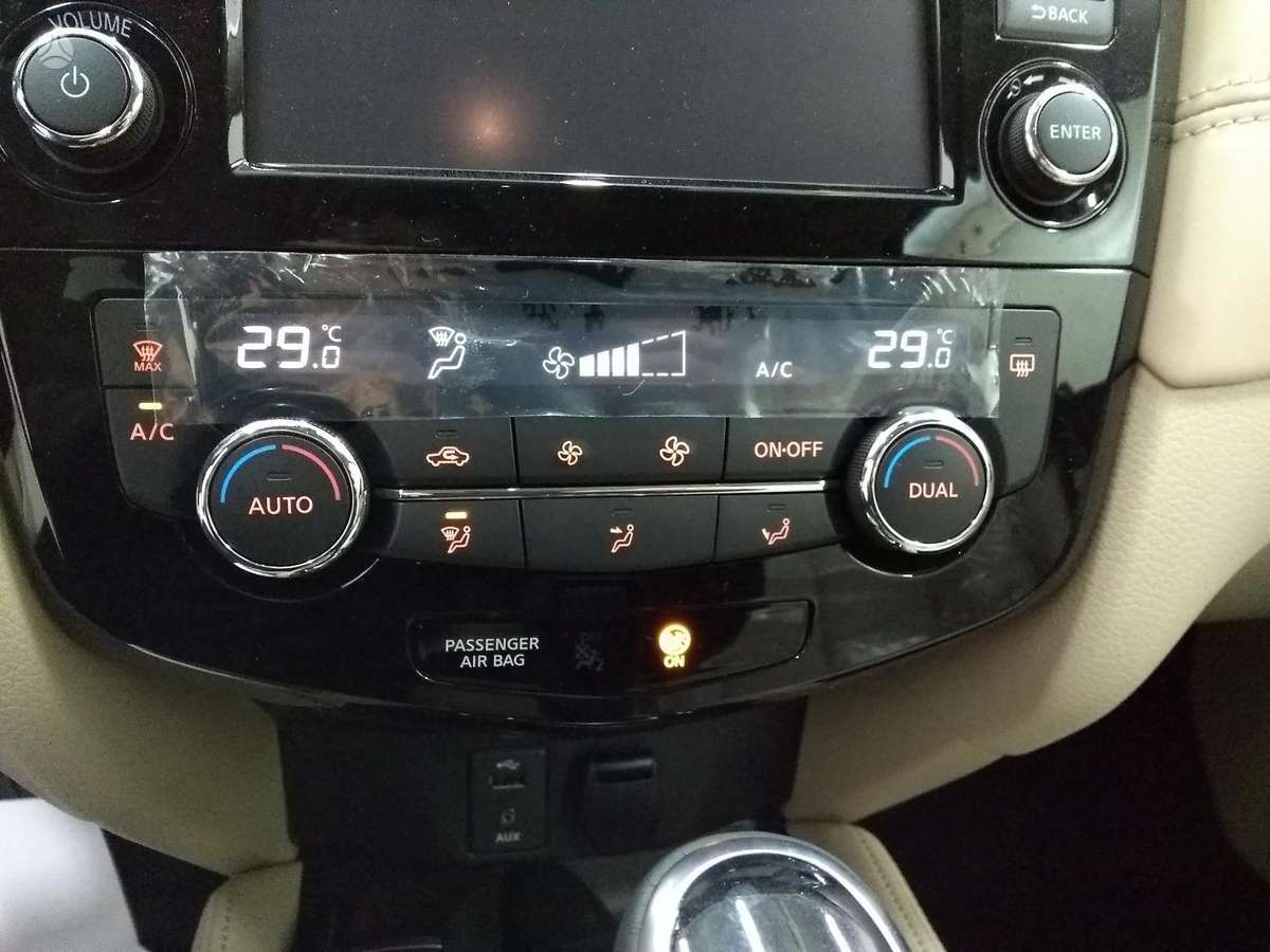 Nissan X-Trail for parts. Test auto