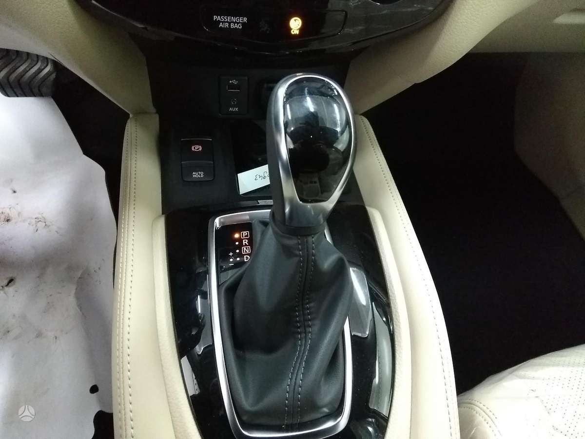 Nissan X-Trail for parts. Test auto