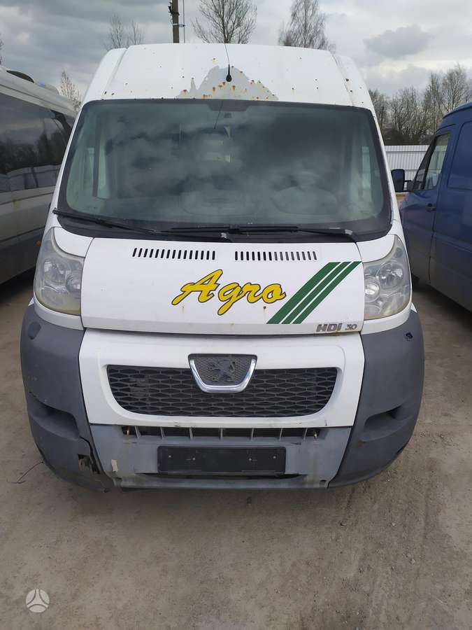 Peugeot Boxer, cargo vans