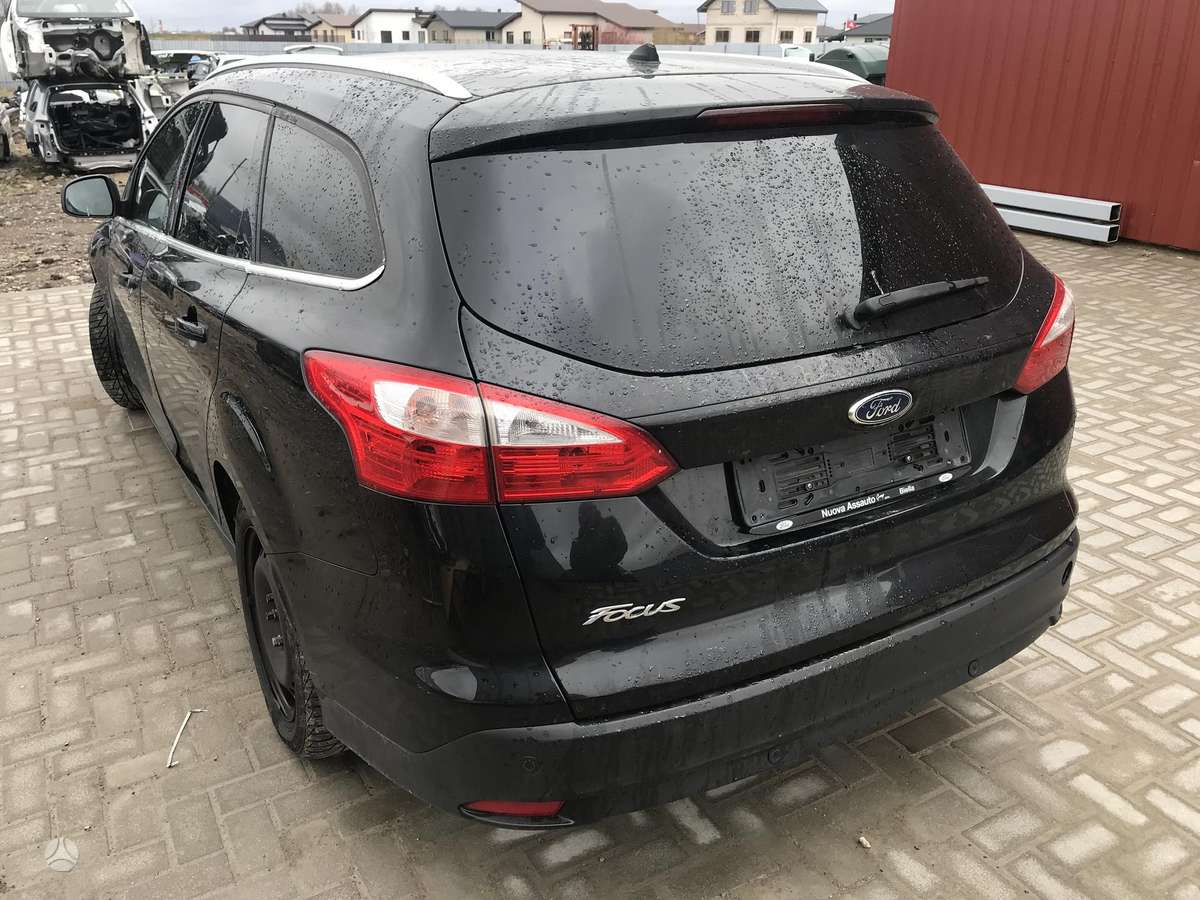 Ford Focus dalimis