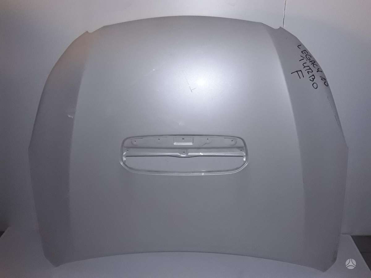 Subaru Legacy dalimis