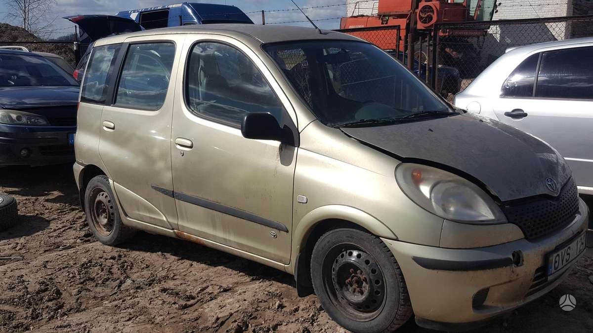 Toyota Yaris Verso