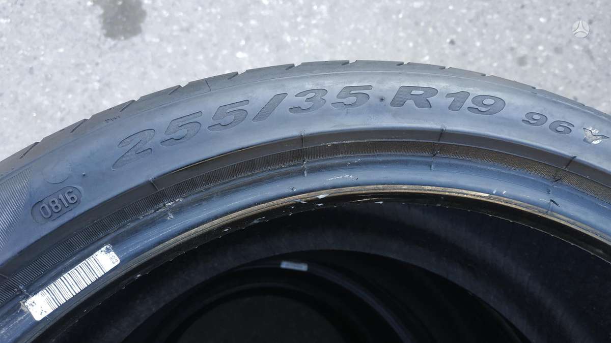 Pirelli, summer 255/35 R19