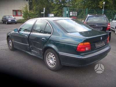 BMW 525 rezerves daļās