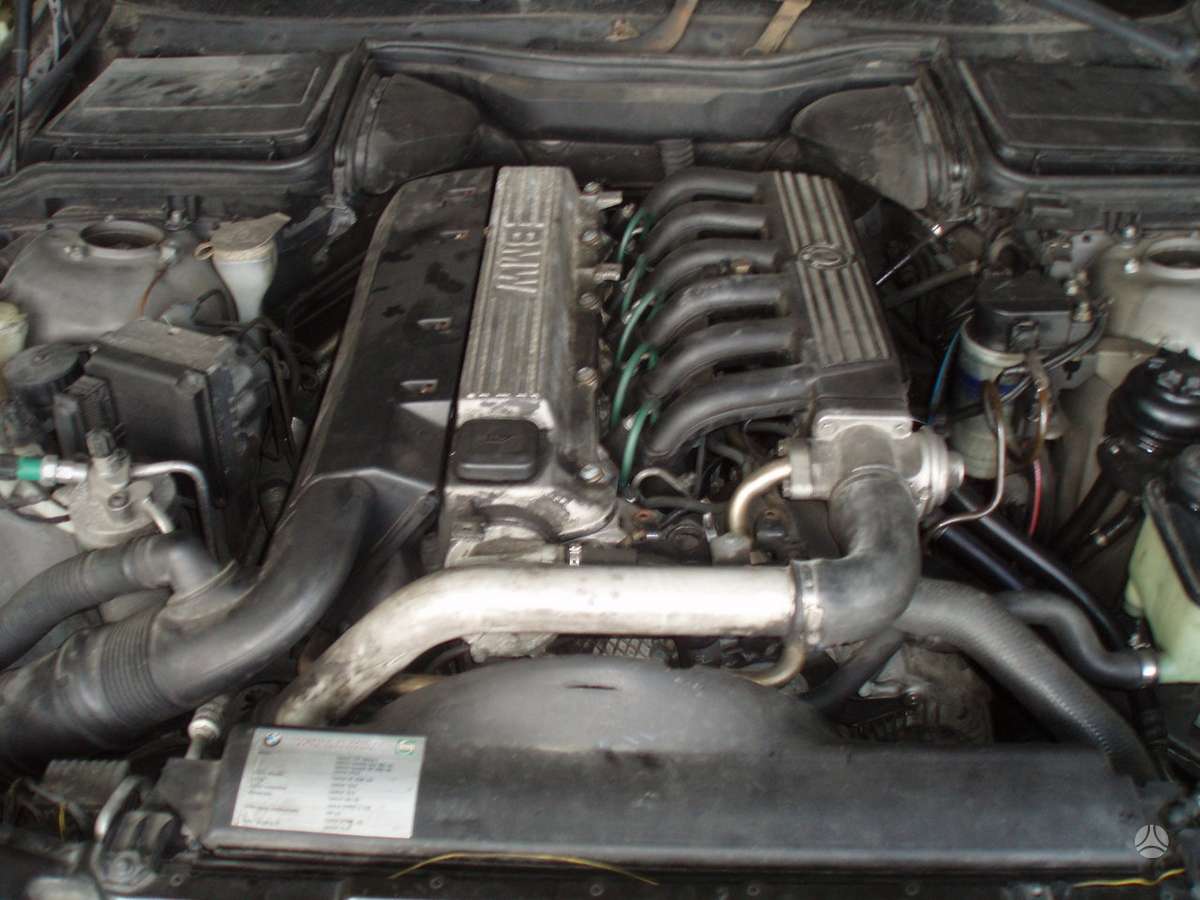 BMW 525 rezerves daļās