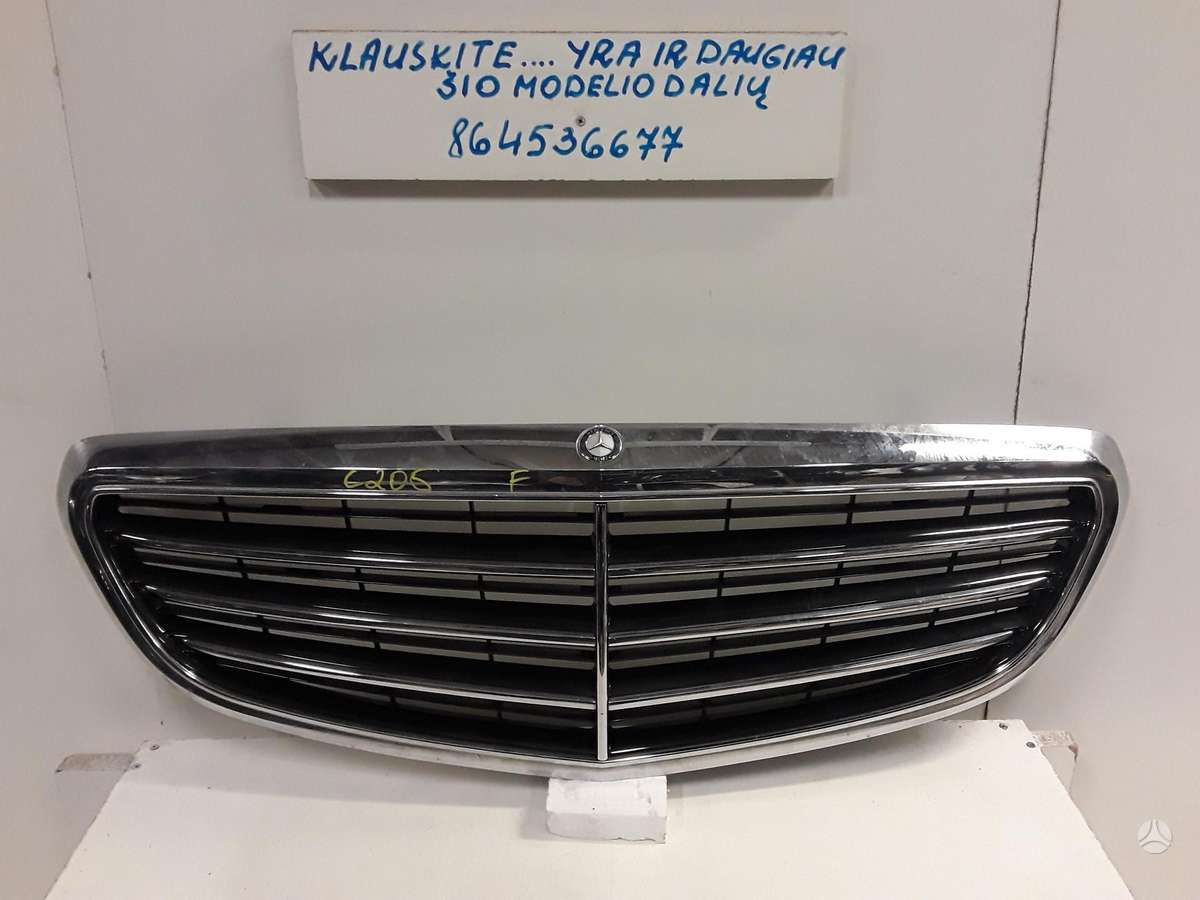 Mercedes-Benz C klasė dalimis