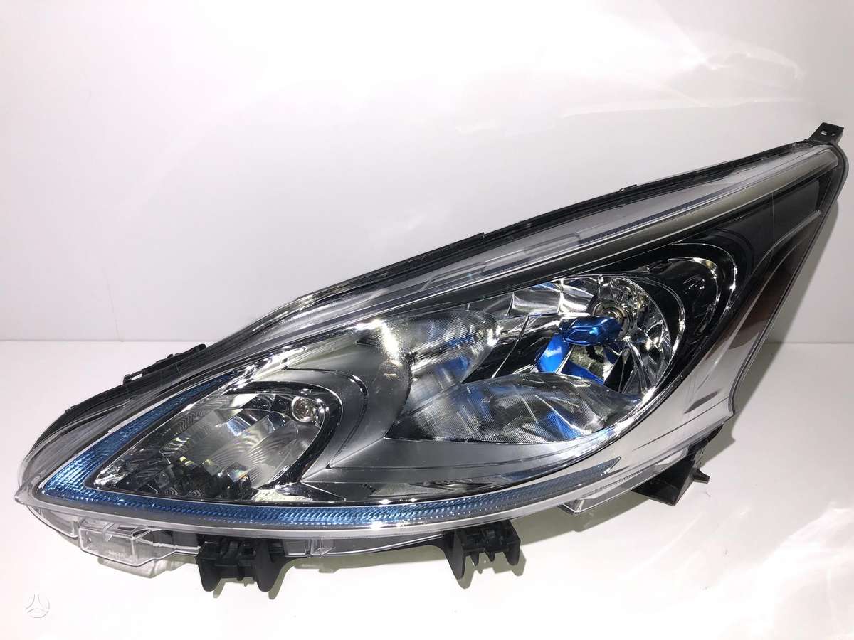 Nissan e-NV200 детали кузова