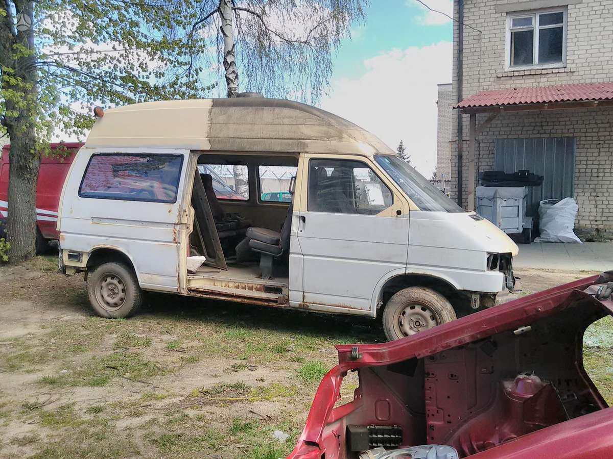 Volkswagen Transporter, passenger vans
