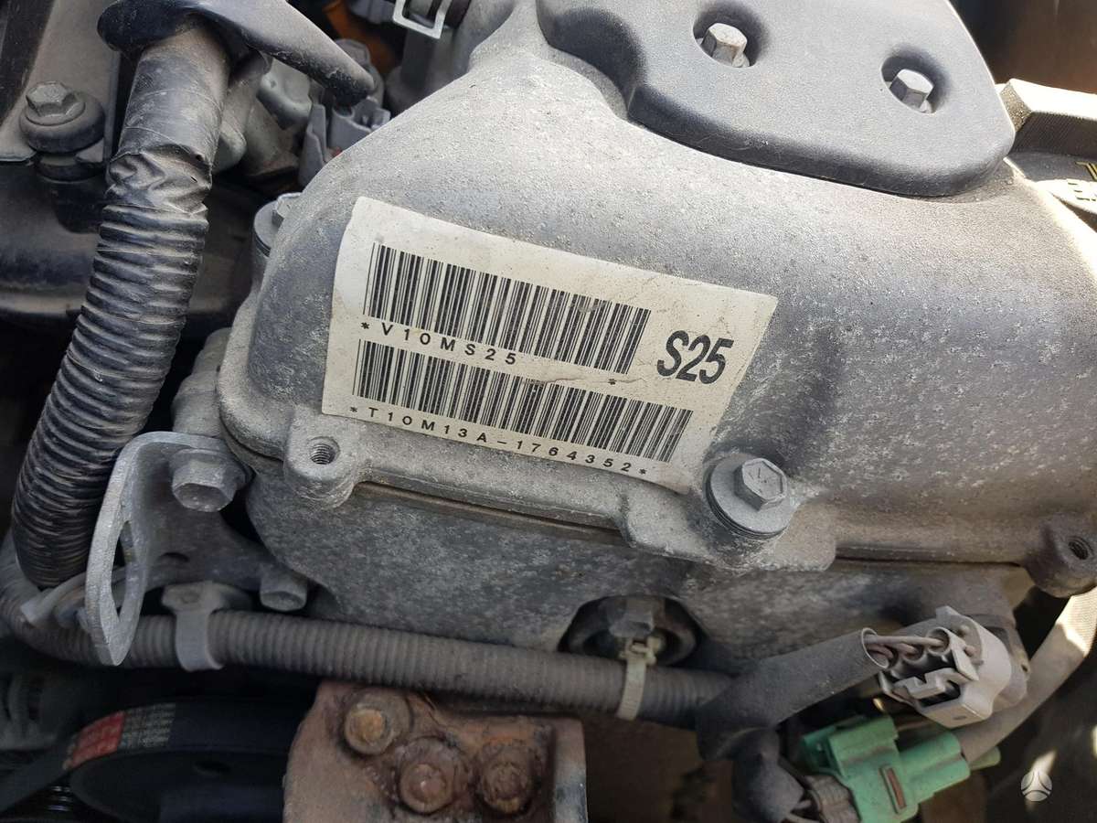 Suzuki Swift по частям