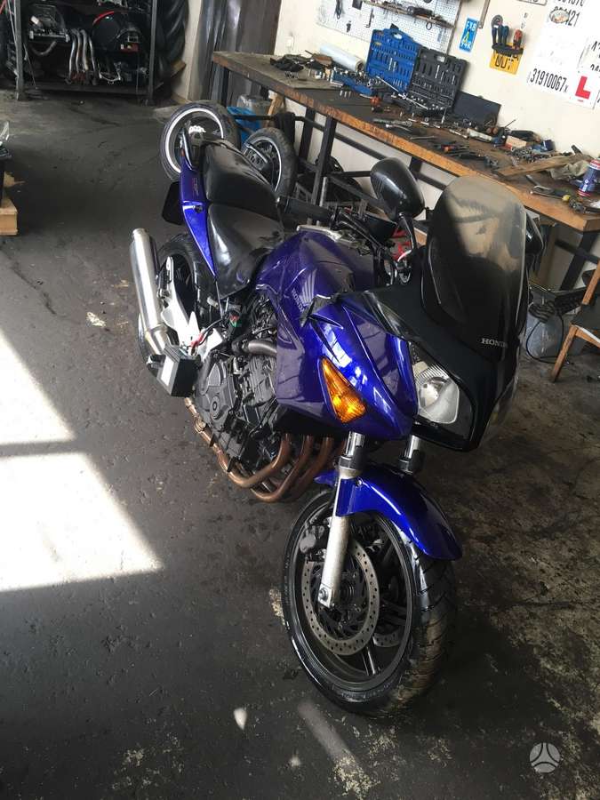 Honda CBF, street / classic