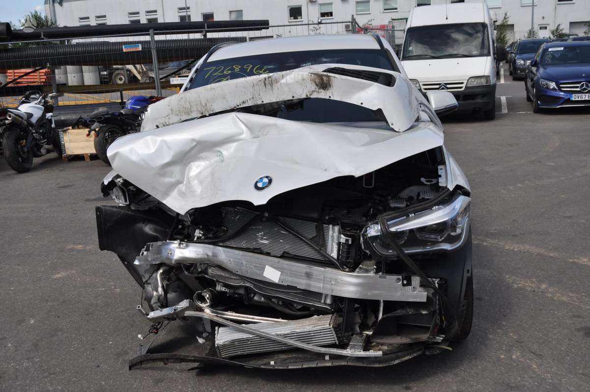 BMW X1 по частям