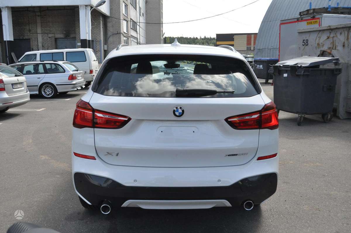 BMW X1 по частям