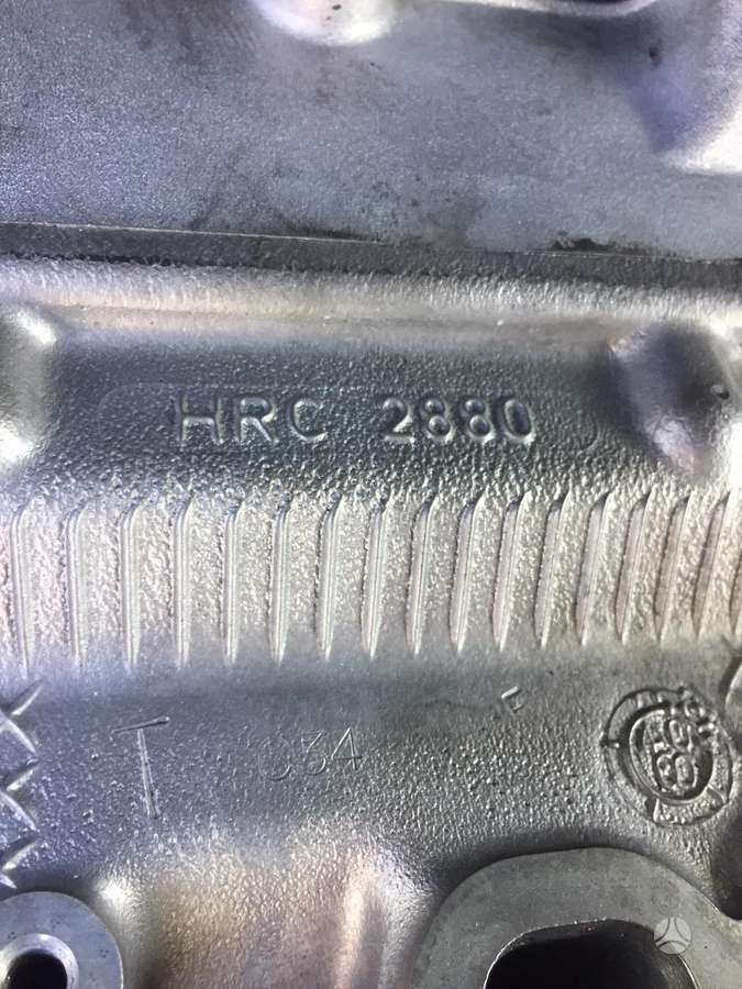 Land Rover Discovery, HRC2880, variklio detalės