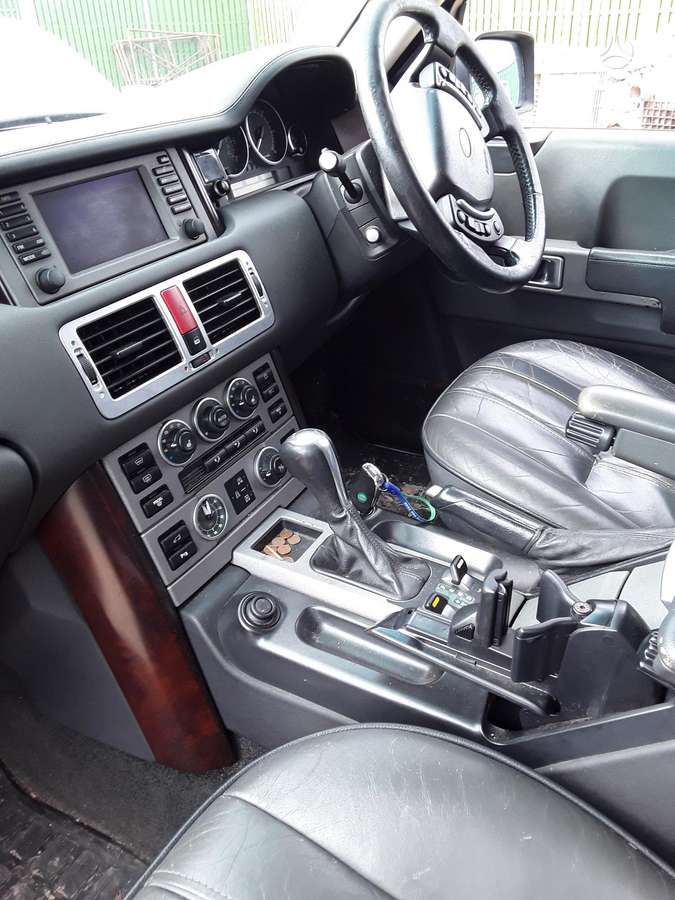 Land Rover Range Rover dalimis
